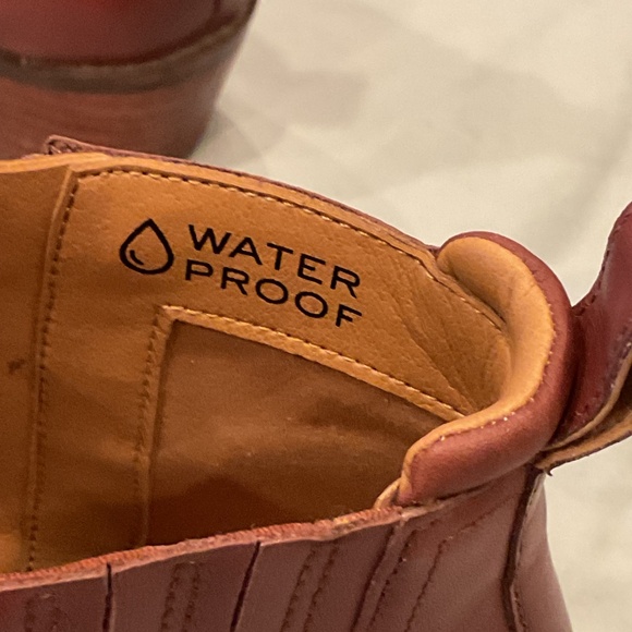 Womens Vionic Brown Leather Ankle Boots US 8 - Picture 7 of 7